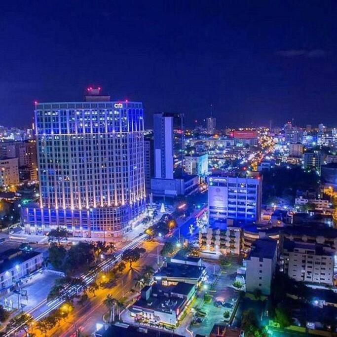 Dom. Rep. Exclusive 2 Bed Apt. Evaristo Morales Santo Domingo Dış mekan fotoğraf