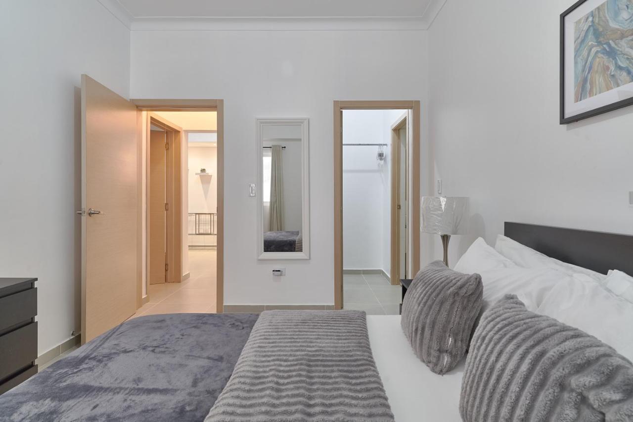 Dom. Rep. Exclusive 2 Bed Apt. Evaristo Morales Santo Domingo Dış mekan fotoğraf