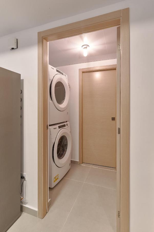 Dom. Rep. Exclusive 2 Bed Apt. Evaristo Morales Santo Domingo Dış mekan fotoğraf