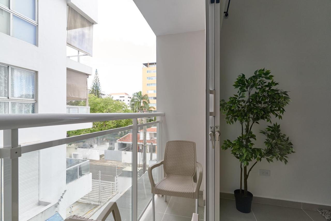 Dom. Rep. Exclusive 2 Bed Apt. Evaristo Morales Santo Domingo Dış mekan fotoğraf